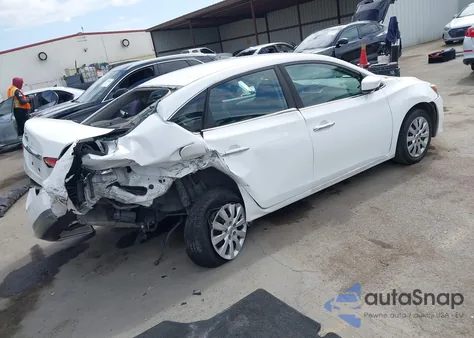 2016 Nissan Sentra S z USA, uszkodzony, nr VIN 3N1AB7APXGY274294